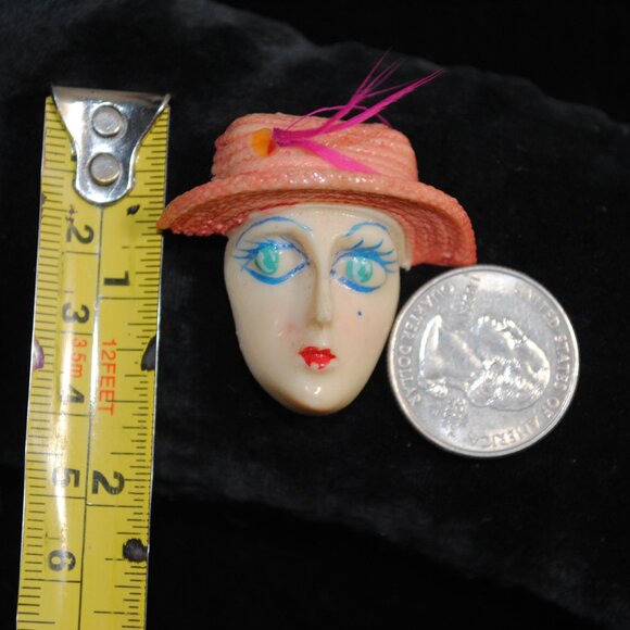 Vintage 1960s Celluloid Flapper Woman Brooch - Picture 7 of 7